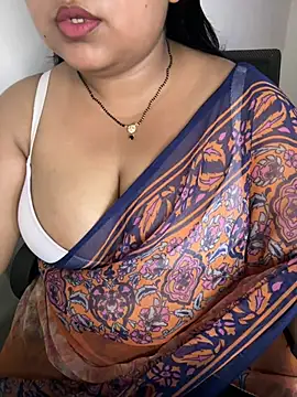 ms daizy online show from May 12, 2026, 5:04 am