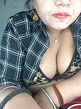 Delhi Patola online show from April 4, 2026, 11:44 pm