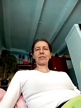 Tania9876 online show from May 17, 2026, 7:30 am
