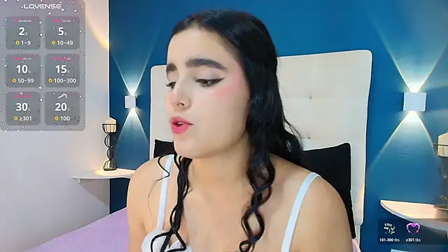 MiaaCarter  online show from May 17, 2026, 12:27 pm