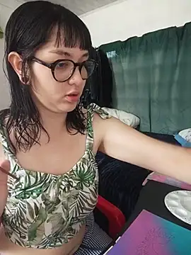 Snapshot of LilithBluum chatting on July 15, 2026, 5:09 pm LilithBluum online show from July 15, 2026, 5:09 pm