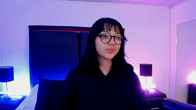Snapshot of LilithBluum chatting on June 16, 2026, 11:21 am LilithBluum online show from June 16, 2026, 11:21 am
