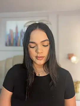 Bella-Ferrer online show from April 24, 2026, 6:10 pm