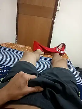 Snapshot of droale chatting on March 10, 2026, 6:12 pm droale online show from March 10, 2026, 6:12 pm