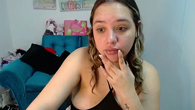 Snapshot of veronicaparkersex chatting on June 16, 2026, 12:38 pm veronicaparkersex online show from June 16, 2026, 12:38 pm