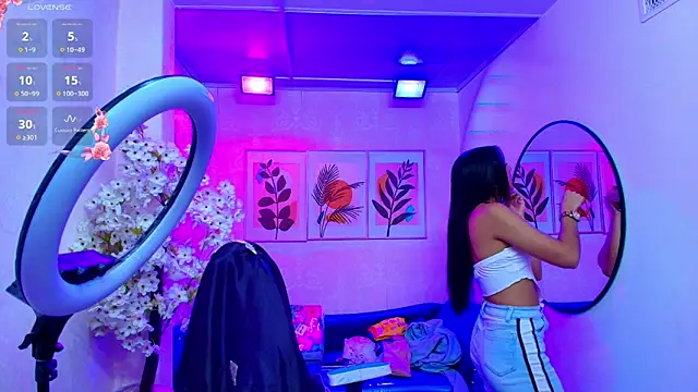 Gabriela meow online show from April 23, 2026, 12:22 pm