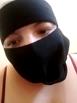 sexy-amoura online show from June 27, 2026, 5:08 pm