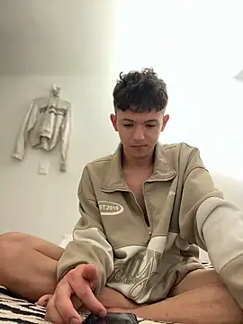 Daniel Roy online show from March 11, 2026, 7:08 pm