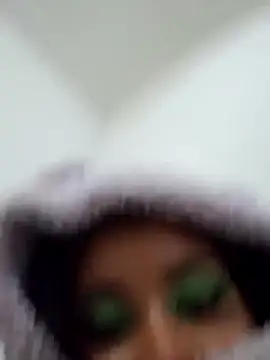 Liily Foxxy online show from April 7, 2026, 10:39 am