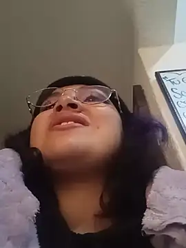 Snapshot of Liily_Foxxy chatting on May 21, 2026, 10:45 am Liily Foxxy online show from May 21, 2026, 10:45 am