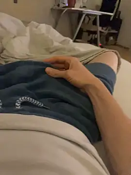 Snapshot of curvedlongdick chatting on April 16, 2026, 7:36 pm curvedlongdick online show from April 16, 2026, 7:36 pm