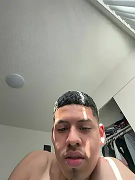 Snapshot of LatinHotxx2 chatting on July 29, 2026, 5:45 pm LatinHotxx2 online show from July 29, 2026, 5:45 pm