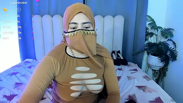 Snapshot of bahiya_aziz chatting on May 20, 2026, 12:57 pm bahiya aziz online show from May 20, 2026, 12:57 pm