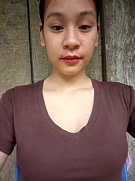 -Hicici- online show from May 15, 2026, 11:03 pm