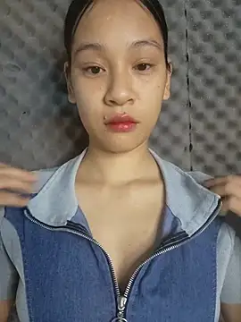 Snapshot of -Hicici- chatting on July 5, 2026, 12:48 am -Hicici- online show from July 5, 2026, 12:48 am