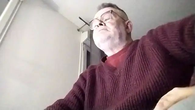 Snapshot of oura chatting on March 15, 2026, 5:47 am oura online show from March 15, 2026, 5:47 am