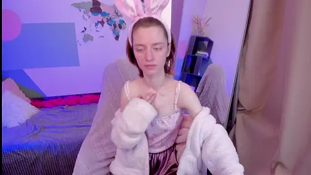 Pretty Victoria online show from March 29, 2026, 6:04 am