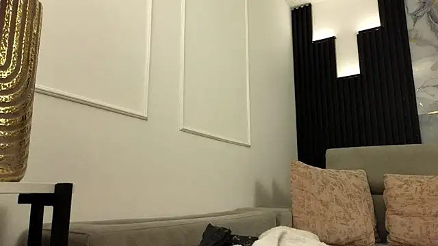 megan vg online show from April 16, 2026, 3:18 am