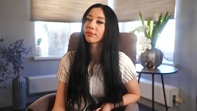 KieraRitzert online show from March 13, 2026, 11:26 am