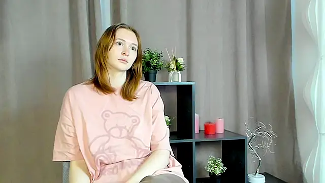 SalinaBellido online show from March 11, 2026, 8:08 am