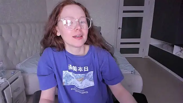 NikiCozy online show from March 26, 2026, 11:41 am