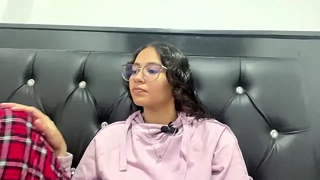 LoritaBreyfogle online show from March 12, 2026, 7:18 pm