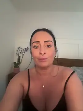 Freya-lane online show from March 16, 2026, 12:20 pm