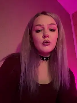 Snapshot of keeeessyyy chatting on March 14, 2026, 9:32 pm keeeessyyy online show from March 14, 2026, 9:32 pm