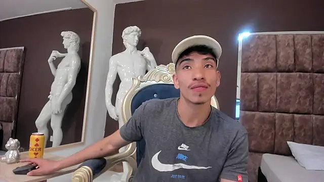 AndyRush   online show from March 11, 2026, 4:28 am