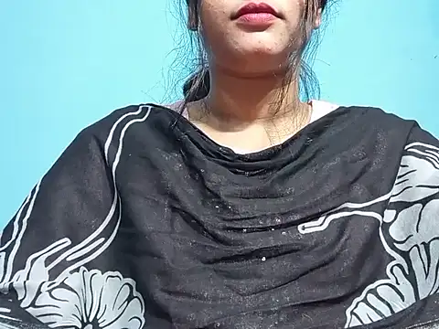 Emma 4433 online show from May 13, 2026, 4:36 pm