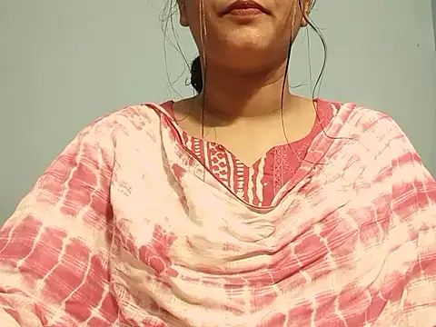 Emma 4433 online show from May 24, 2026, 5:46 pm