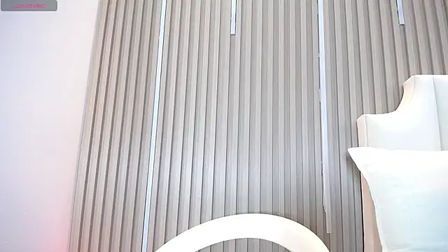 ZafiroCat online show from April 9, 2026, 6:19 am