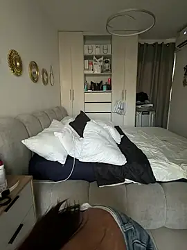 Snapshot of SaraValentina11 chatting on March 20, 2026, 9:49 pm SaraValentina11 online show from March 20, 2026, 9:49 pm