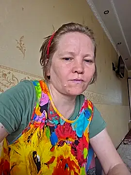  LOLA-LOLA  online show from May 18, 2026, 2:11 pm