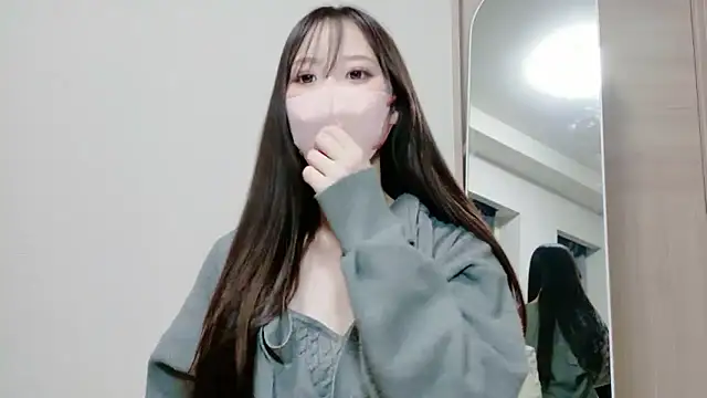 Snapshot of himachan_v chatting on April 14, 2026, 12:21 pm himachan v online show from April 14, 2026, 12:21 pm