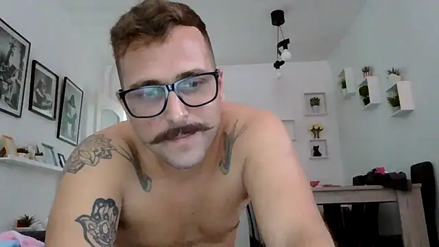 Snapshot of yanick931 chatting on May 7, 2026, 2:20 pm yanick931 online show from May 7, 2026, 2:20 pm