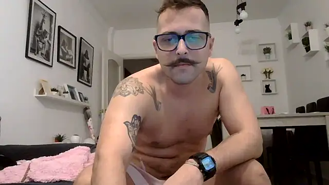 Snapshot of yanick931 chatting on May 11, 2026, 11:02 pm yanick931 online show from May 11, 2026, 11:02 pm