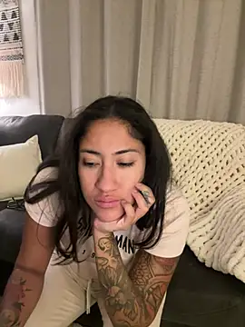 LatinaLoka online show from May 12, 2026, 3:03 am