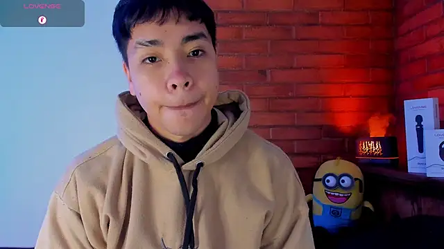 Lee Colee online show from April 11, 2026, 12:51 am