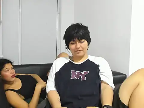 Snapshot of Lissy_nyx chatting on March 29, 2026, 12:12 am Lissy nyx online show from March 29, 2026, 12:12 am