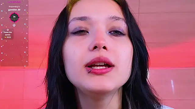 DarcyBlackwood online show from April 19, 2026, 1:39 am