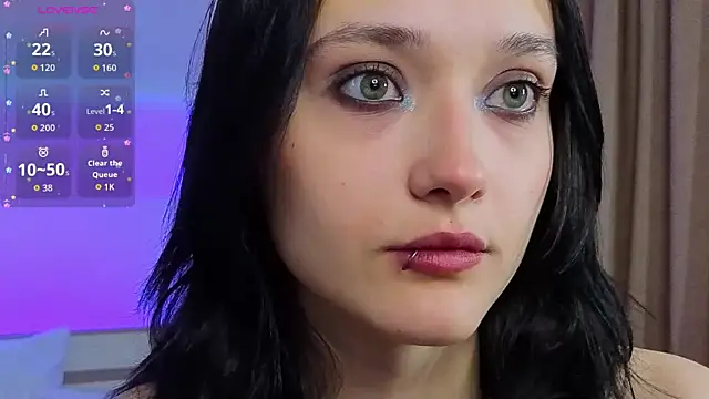 DarcyBlackwood online show from April 24, 2026, 1:51 am