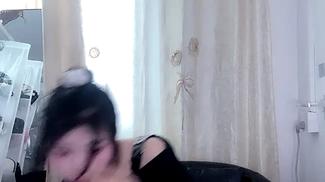 Snapshot of yiyibaby2026 chatting on March 23, 2026, 2:00 am yiyibaby2026 online show from March 23, 2026, 2:00 am