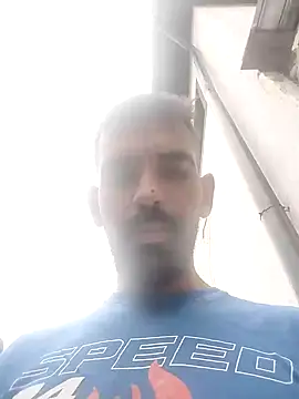 luys23 online show from May 9, 2026, 11:46 am