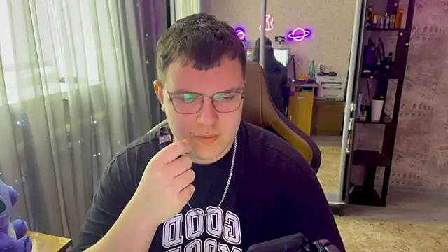 EricKnight1 online show from March 21, 2026, 9:58 am