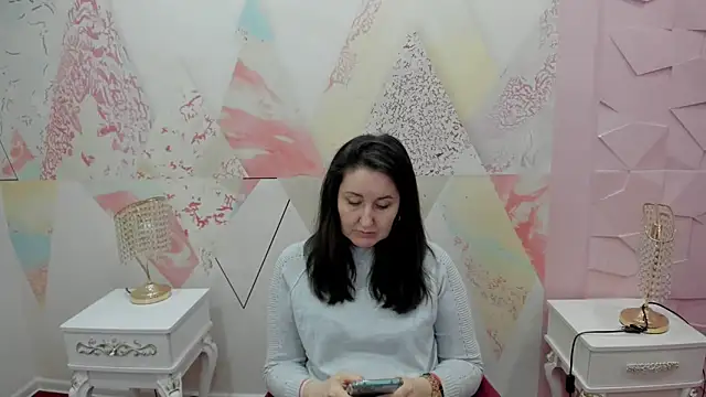 Gessy hale online show from March 13, 2026, 2:00 pm