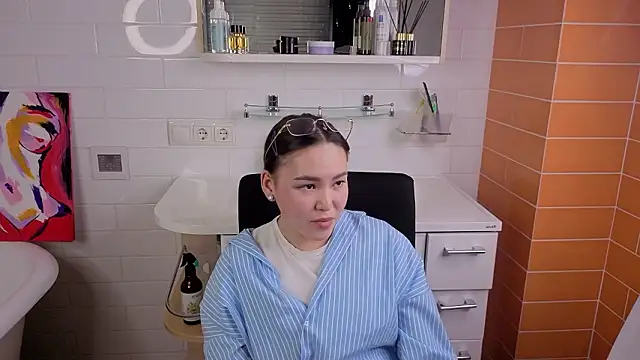 MinLipski online show from March 18, 2026, 5:58 pm