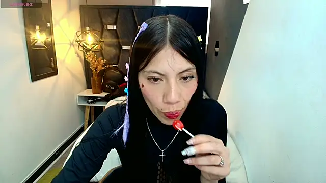 Abril Fox   online show from May 2, 2026, 7:52 pm