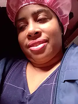 gatinha20257 online show from May 21, 2026, 3:31 pm