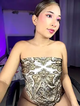 iamkyliewest online show from May 4, 2026, 5:55 am